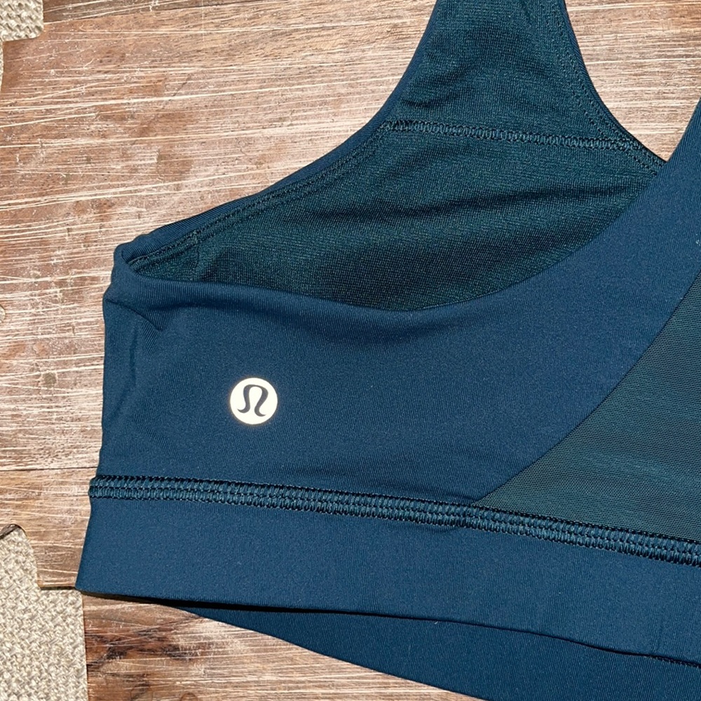 Lululemon Invigorate Bra size 10